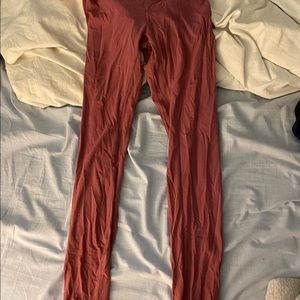Lululemon pink leggings